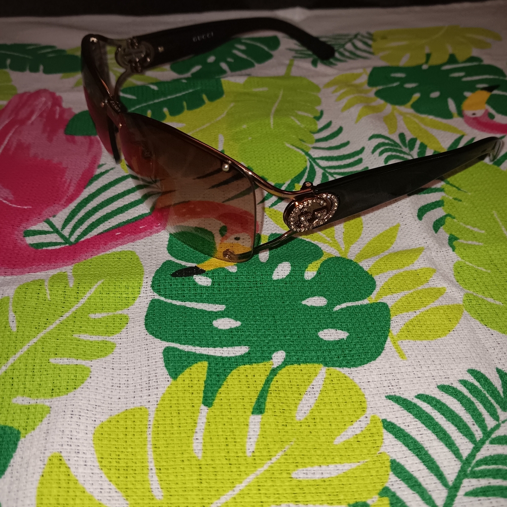 Gucci Black and Gold Sunglasses